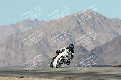 media/Dec-04-2025-Racers Edge (Thu) [[5ebc9f124d]]/3-B Group/6-Session 4 (Turn 9)/